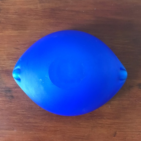 Vintage blue frosted cases glass catchall/ ashtray - Picture 3 of 9